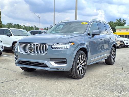 2023 Volvo XC90 B5 Plus Bright Theme