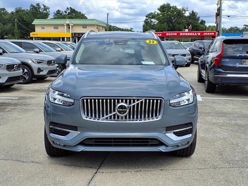2023 Volvo XC90 B5 Plus Bright Theme