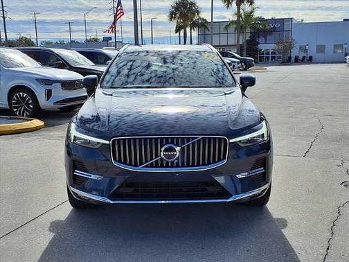 2023 Volvo XC60 Plus