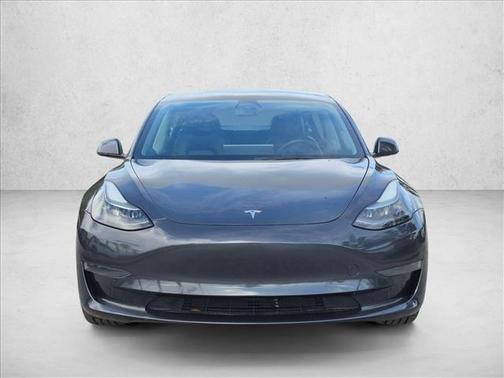 Midnight Silver Metallic 2022 Tesla Model 3 Standard Range
