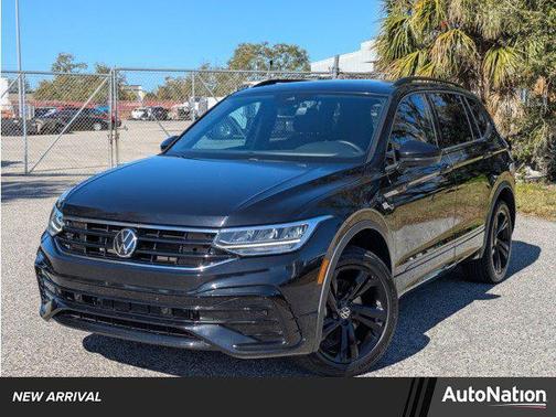 2023 Volkswagen Tiguan 2.0T SE R-Line Black