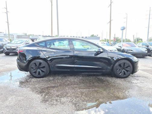 Diamond Black 2025 Tesla Model 3 Standard Range