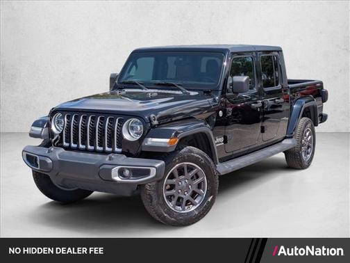 Black Clearcoat 2020 Jeep Gladiator Overland