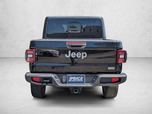 Black Clearcoat 2020 Jeep Gladiator Overland