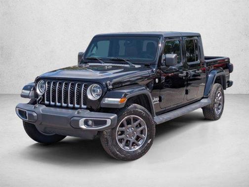 Black Clearcoat 2020 Jeep Gladiator Overland