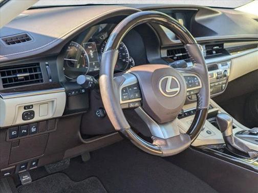 2017 Lexus ES 350 Base