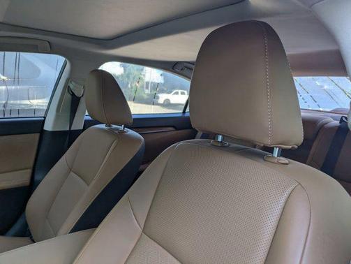 2016 Lexus ES 300h Base