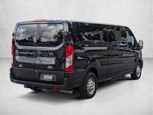 2022 Ford Transit-350 XLT