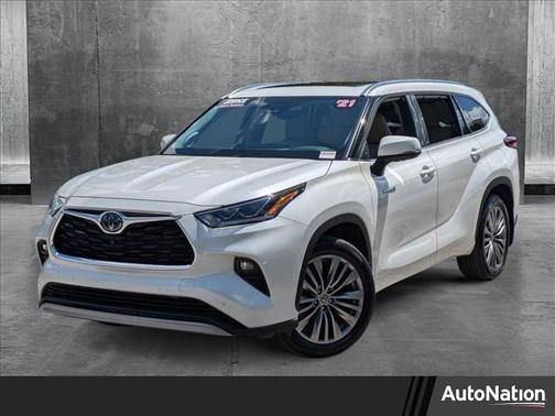 2021 Toyota Highlander Hybrid Platinum