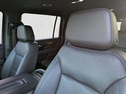 2022 Chevrolet Suburban 4WD Z71