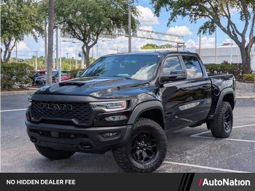 Diamond Black Crystal Pearlcoat 2026 RAM 1500 RHO Crew Cab 4x4 5'7' Box