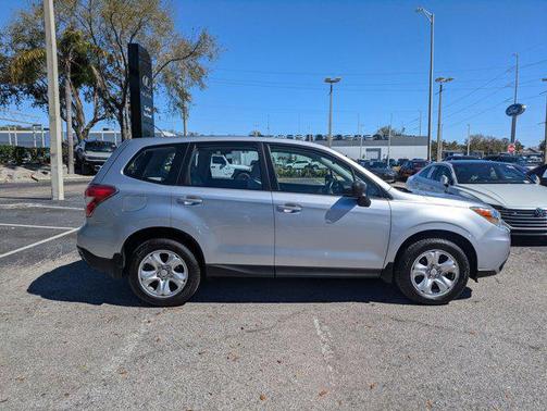 2014 Subaru Forester 2.5i