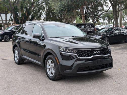 2023 Kia Sorento LX