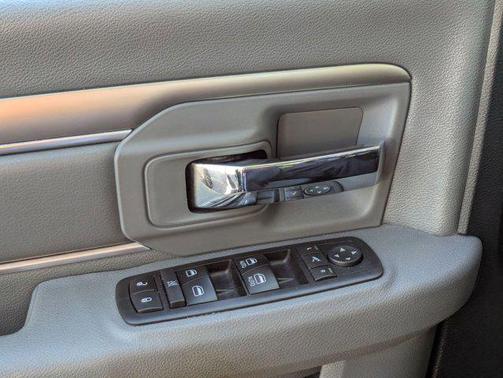Granite Crystal Metallic Clearcoat 2015 RAM 2500 SLT