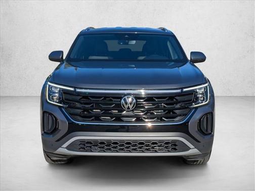 Platinum Gray Meta 2024 Volkswagen Atlas Cross Sport 2.0T SE w/Technology