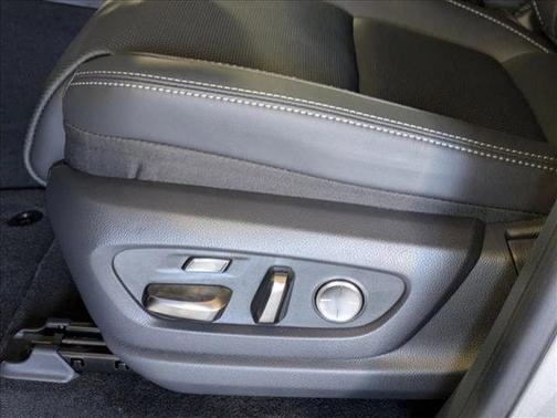 2025 Lexus LX 600 Premium