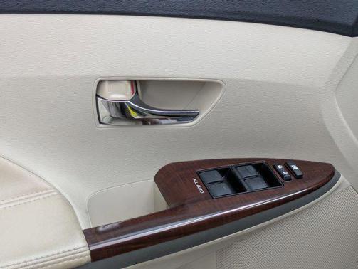 Golden Umber Mica 2010 Toyota Venza Base