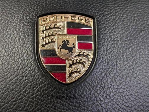 2004 Porsche Boxster 2dr Roadster Tiptronic