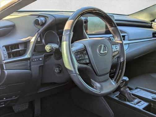 2021 Lexus ES 300h Base