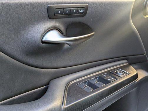 2021 Lexus ES 300h Base