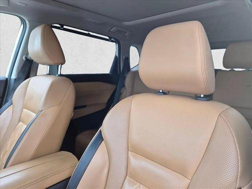 Pearl White Tricoat 2023 Nissan Rogue Platinum