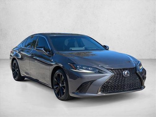 2023 Lexus ES 300h F SPORT Handling