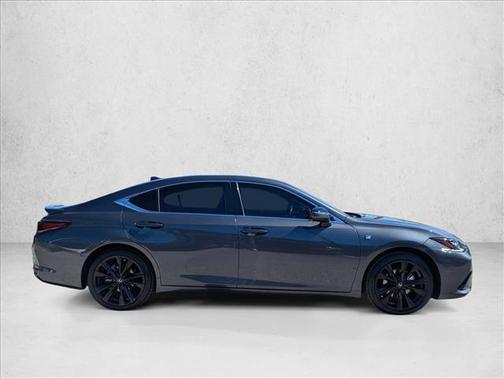 2023 Lexus ES 300h F SPORT Handling