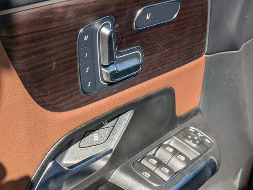 2025 Mercedes-Benz GLB 250 Base