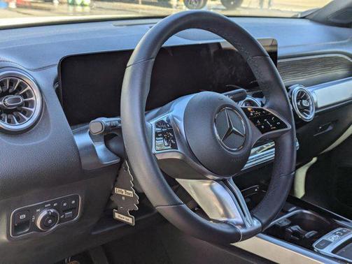 2025 Mercedes-Benz GLB 250 Base