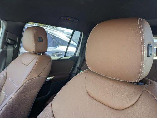 2025 Mercedes-Benz GLB 250 Base