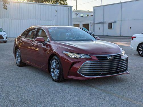 2019 Toyota Avalon XLE