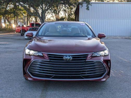 2019 Toyota Avalon XLE