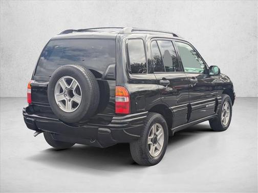 Black 2004 Chevrolet Tracker LT