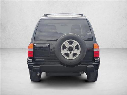 Black 2004 Chevrolet Tracker LT