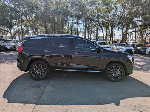 2023 GMC Terrain Denali