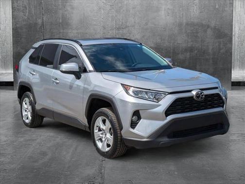 2020 Toyota RAV4 XLE