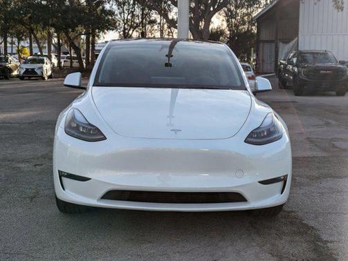 2023 Tesla Model Y Long Range Dual Motor All-Wheel Drive