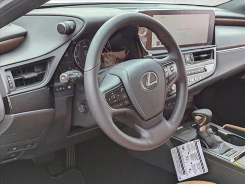 2025 Lexus ES 350 Base