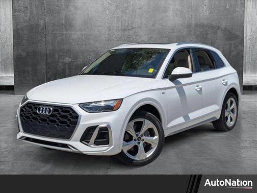 2022 Audi Q5 45 S line Premium Plus