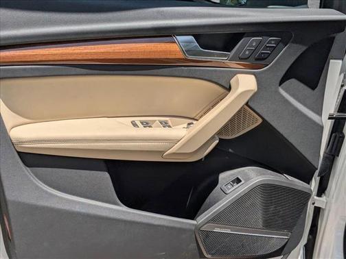 2022 Audi Q5 45 S line Premium Plus