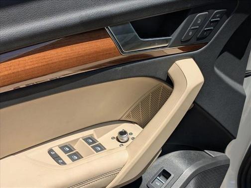 2022 Audi Q5 45 S line Premium Plus