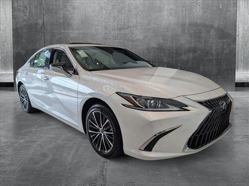 2025 Lexus ES 300h Base