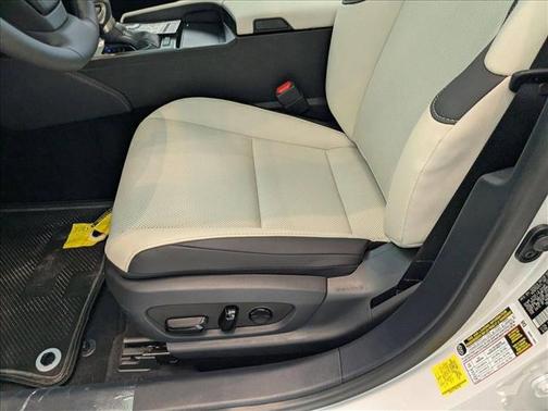 2025 Lexus ES 300h Base