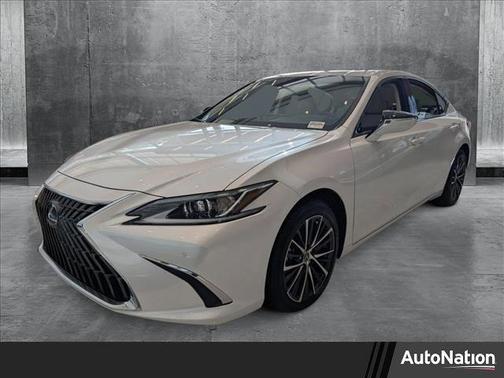 2025 Lexus ES 300h Base
