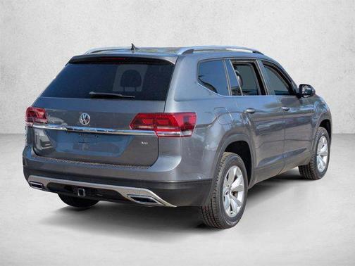 Platinum Gray Metallic 2019 Volkswagen Atlas 3.6L SE w/Technology