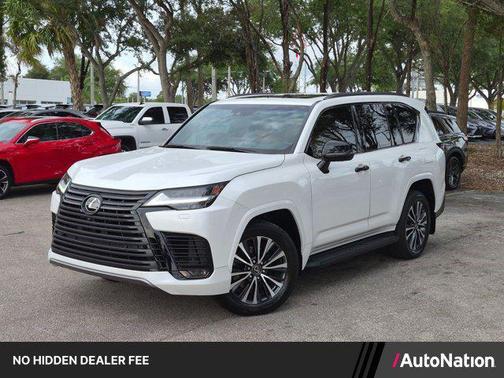 Eminent White Pearl 2024 Lexus LX 600 Premium