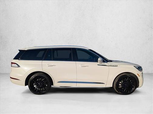 2022 Lincoln Aviator Reserve AWD