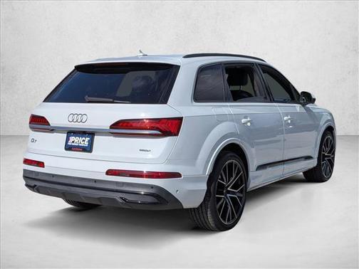 2021 Audi Q7 55 Prestige
