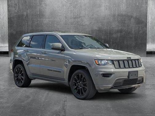 2021 Jeep Grand Cherokee Laredo