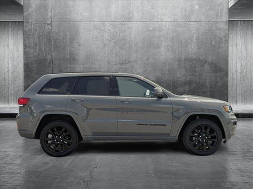 2021 Jeep Grand Cherokee Laredo